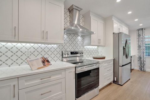 Touwnhouse à vendre à Coral Springs, Floride: 4 chambres, 167.22 m2 № 2240745 - photo 17