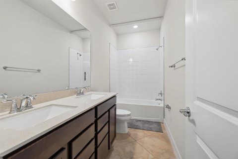 Touwnhouse à vendre à Oakland Park, Floride: 3 chambres, 162.95 m2 № 2376899 - photo 20