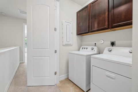 Touwnhouse à vendre à Oakland Park, Floride: 3 chambres, 162.95 m2 № 2376899 - photo 19