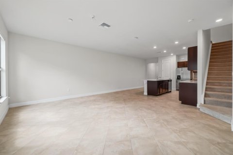 Touwnhouse à vendre à Oakland Park, Floride: 3 chambres, 162.95 m2 № 2376899 - photo 15