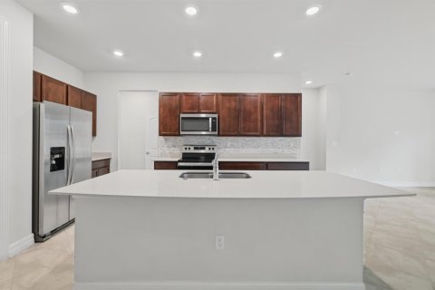 Touwnhouse à vendre à Oakland Park, Floride: 3 chambres, 162.95 m2 № 2376899 - photo 12