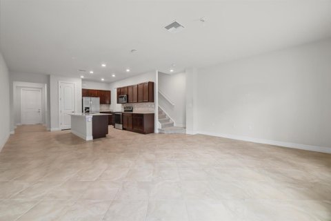 Touwnhouse à vendre à Oakland Park, Floride: 3 chambres, 162.95 m2 № 2376899 - photo 14