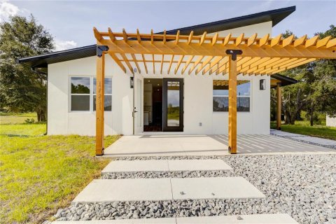 Casa en venta en Morriston, Florida, 3 dormitorios, 157.56 m2 № 1884346 - foto 1