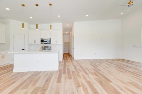 Casa en venta en Morriston, Florida, 3 dormitorios, 157.56 m2 № 1884346 - foto 3