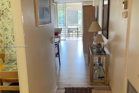 Copropriété à vendre à Sunrise, Floride: 1 chambre, 69.68 m2 № 1861499 - photo 6