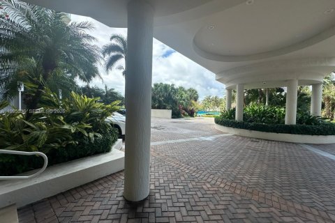 Apartamento en alquiler en Hollywood, Florida, 2 dormitorios, 167.22 m2 № 2091319 - foto 4
