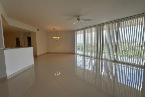 Apartamento en alquiler en Hollywood, Florida, 2 dormitorios, 167.22 m2 № 2091319 - foto 22
