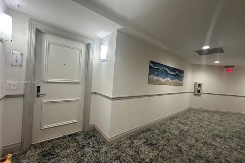Apartamento en alquiler en Hollywood, Florida, 2 dormitorios, 167.22 m2 № 2091319 - foto 14