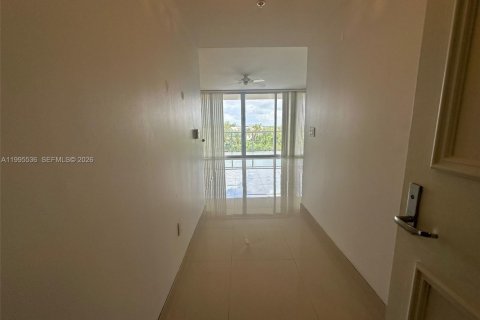 Apartamento en alquiler en Hollywood, Florida, 2 dormitorios, 167.22 m2 № 2091319 - foto 15