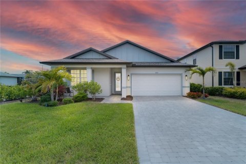 House in Port Charlotte, Florida 3 bedrooms, 142.6 sq.m. № 2107832
