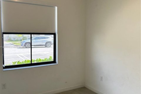 Townhouse in Miami, Florida 3 bedrooms, 123.37 sq.m. № 1890423 - photo 24