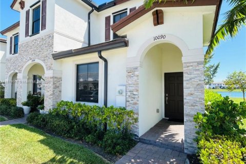 Townhouse in Miami, Florida 3 bedrooms, 123.37 sq.m. № 1890423 - photo 1