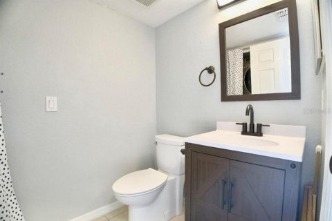 Townhouse in Davenport, Florida 3 bedrooms, 135.36 sq.m. № 1576667 - photo 28
