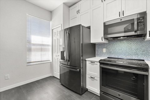 Townhouse in Davenport, Florida 3 bedrooms, 135.36 sq.m. № 1576667 - photo 10