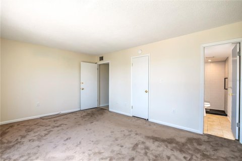 Condo in Mount Dora, Florida, 3 bedrooms № 2148041 - photo 27
