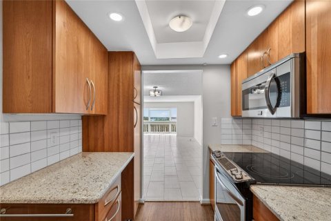 Condo in Mount Dora, Florida, 3 bedrooms № 2148041 - photo 14