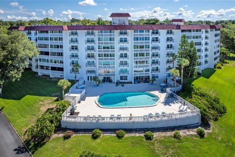 Condo in Mount Dora, Florida, 3 bedrooms № 2148041