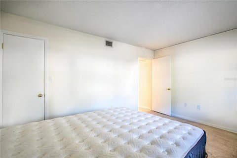 Condo in Mount Dora, Florida, 3 bedrooms № 2148041 - photo 22