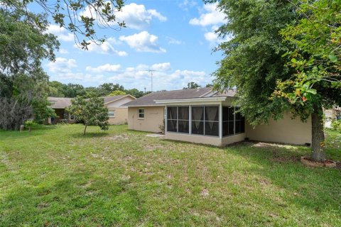 House in New Port Richey, Florida 2 bedrooms, 128.95 sq.m. № 2198573 - photo 22