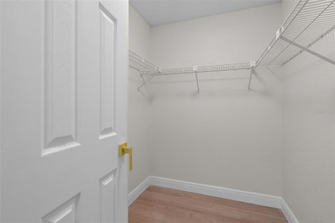 House in New Port Richey, Florida 2 bedrooms, 128.95 sq.m. № 2198573 - photo 12