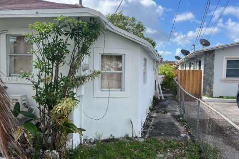 Купить коммерческую недвижимость в Майами, Флорида 145.3м2, № 2060796 - фото 3