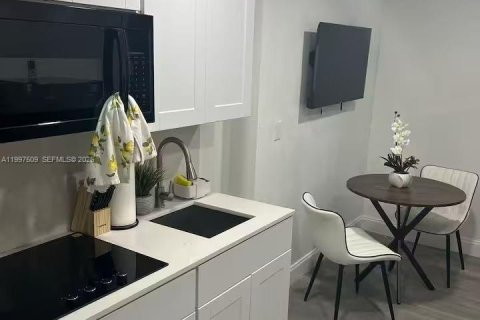 Купить коммерческую недвижимость в Майами, Флорида 145.3м2, № 2060796 - фото 15