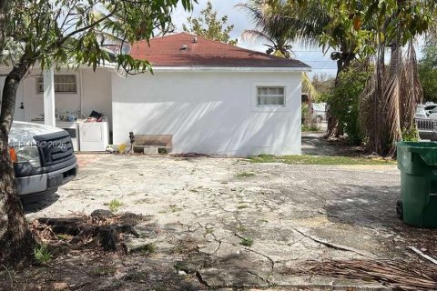 Купить коммерческую недвижимость в Майами, Флорида 145.3м2, № 2060796 - фото 4