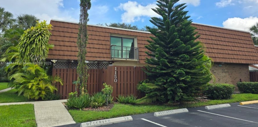 Adosado en Davie, Florida 3 dormitorios, 153.66 m2 № 1932545