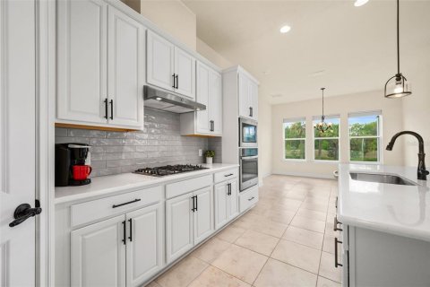 House in Gainesville, Florida 3 bedrooms, 183.85 sq.m. № 2117104 - photo 12