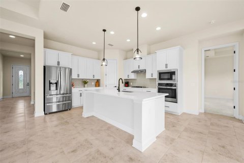 House in Gainesville, Florida 3 bedrooms, 183.85 sq.m. № 2117104 - photo 5