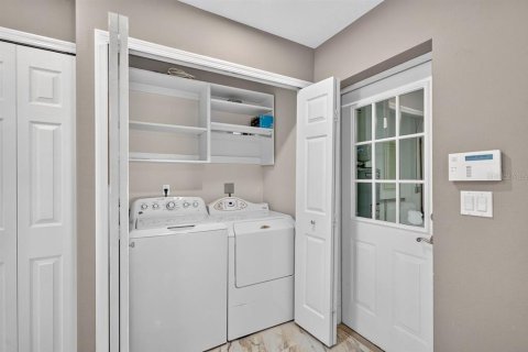 Condo in Port Orange, Florida, 3 bedrooms № 2197857 - photo 13