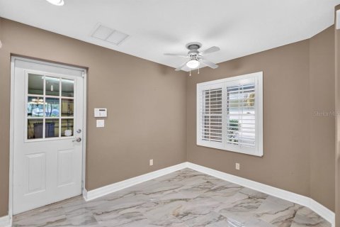 Condo in Port Orange, Florida, 3 bedrooms № 2197857 - photo 10