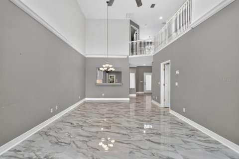 Condo in Port Orange, Florida, 3 bedrooms № 2197857 - photo 17