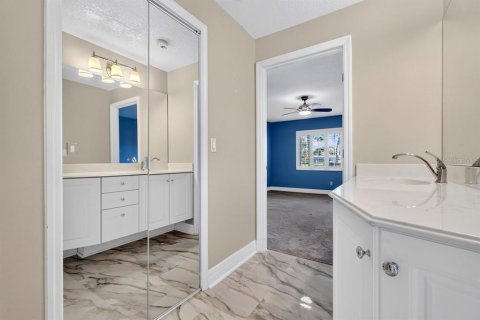 Condo in Port Orange, Florida, 3 bedrooms № 2197857 - photo 24