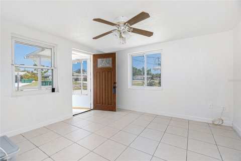 House in Englewood, Florida 2 bedrooms, 109.25 sq.m. № 1657553 - photo 4