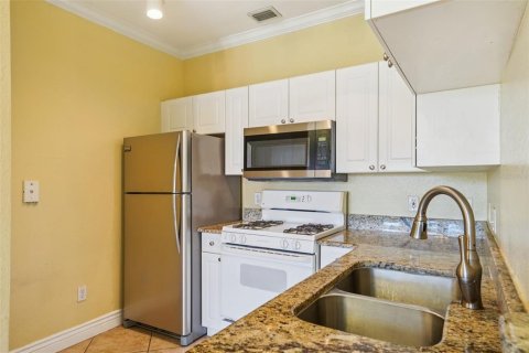 Condo in Clearwater, Florida, 2 bedrooms  № 2212954 - photo 9