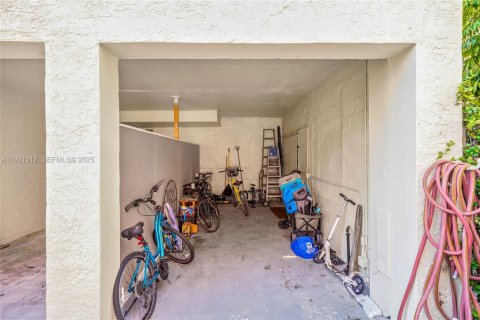 Купить кондоминиум в Майами-Бич, Флорида 2 спальни, 91.23м2, № 1984191 - фото 29