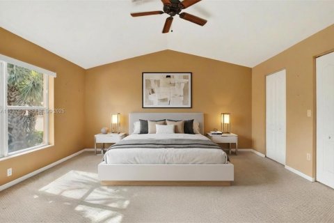 Townhouse in Royal Palm Beach, Florida 2 bedrooms, 134.52 sq.m. № 1988976 - photo 13