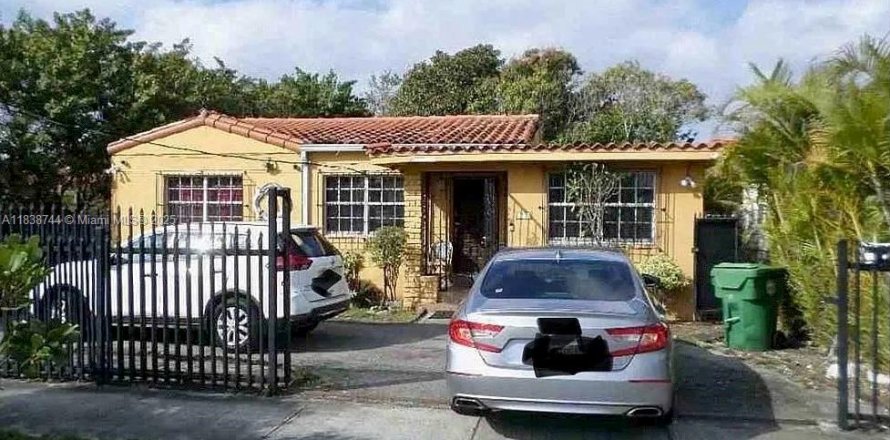 Casa en Miami, Florida 3 dormitorios, 100.33 m2 № 1825911