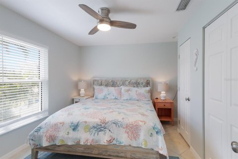 House in Bradenton Beach, Florida 5 bedrooms, 217.58 sq.m. № 1824910 - photo 16