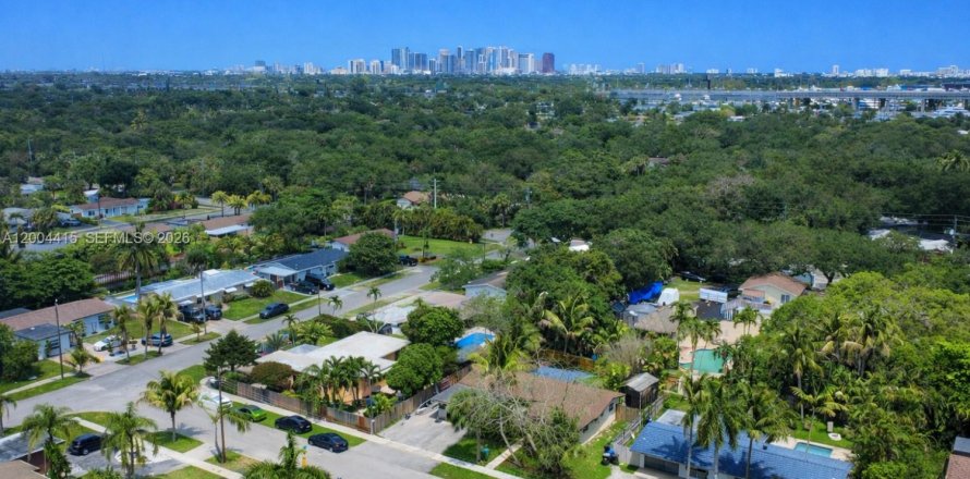 Villa ou maison à Fort Lauderdale, Floride 3 chambres, 139.17 m2 № 2179082