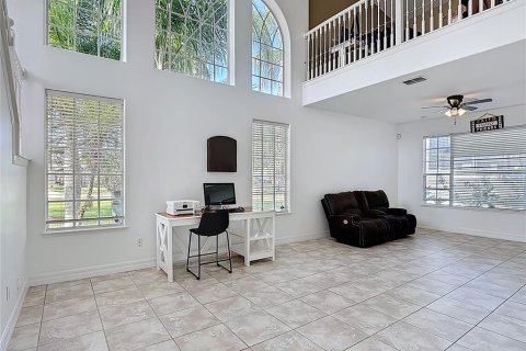 Casa en venta en Kissimmee, Florida, 5 dormitorios, 317.35 m2 № 1816961 - foto 9