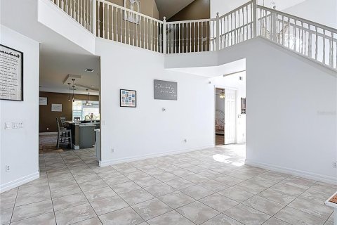 Casa en venta en Kissimmee, Florida, 5 dormitorios, 317.35 m2 № 1816961 - foto 11