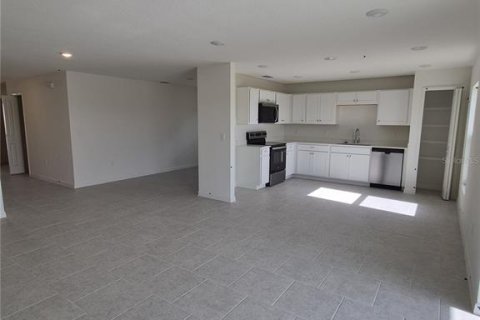Casa en venta en Lake Wales, Florida, 3 dormitorios, 141.68 m2 № 2236300 - foto 3