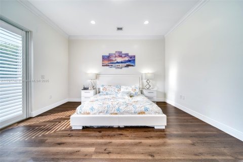 House in Dania Beach, Florida 3 bedrooms, 206.8 sq.m. № 2013032 - photo 17