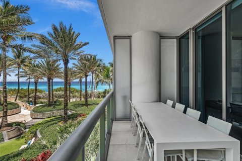 Condo in Miami Beach, Florida, 2 bedrooms  № 2088237