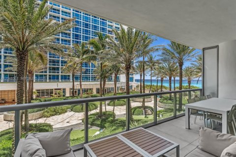 Condo in Miami Beach, Florida, 2 bedrooms  № 2088237 - photo 15