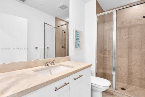 Condo in Miami Beach, Florida, 2 bedrooms  № 2088237 - photo 26