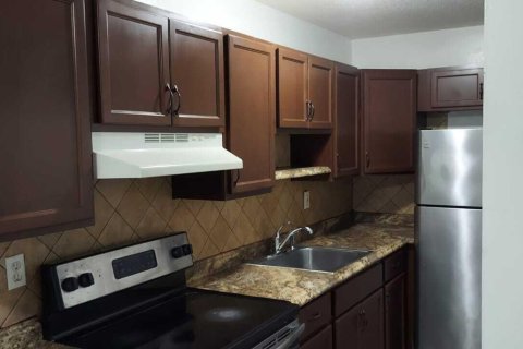 Apartment in Lauderhill, Florida 3 bedrooms, 92.9 sq.m. № 2086741 - photo 8