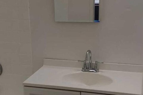 Apartment in Lauderhill, Florida 3 bedrooms, 92.9 sq.m. № 2086741 - photo 11